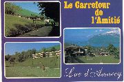 Annecy (74 - Haute-Savoie) - Annecy carrefour de l'amiti. Ici aussi on peut faire du tennis ou tripoter des boules. Chouette.